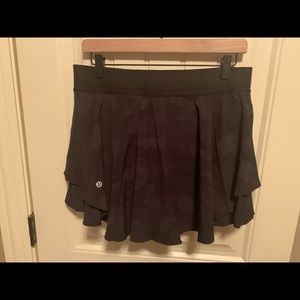 Lulu Court rival high waisted tennis skirt